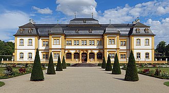 Sommerresidenz in Veitshöchheim inmitten eines Rokokogartens Sommerresidenz in Veitshöchheim inmitten eines Rokokogartens